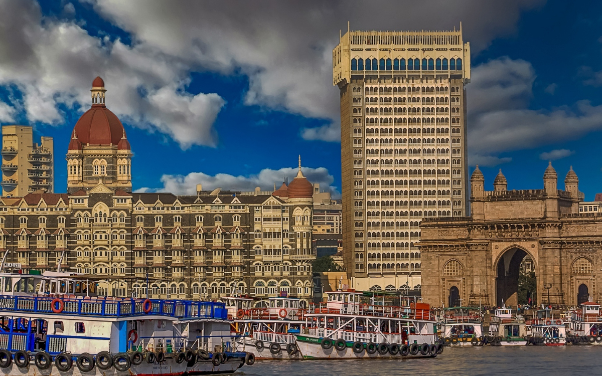 Cost of living in Mumbai 2024 for families, students, couples, singles