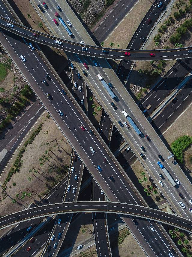 This highway links two major cities in Maharashtra. Guess the name?